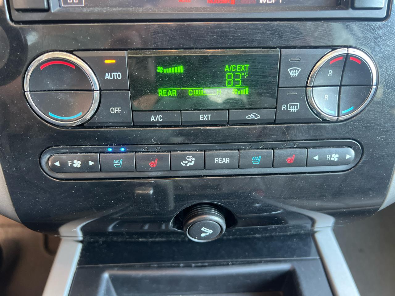 Ford Expedition  2011