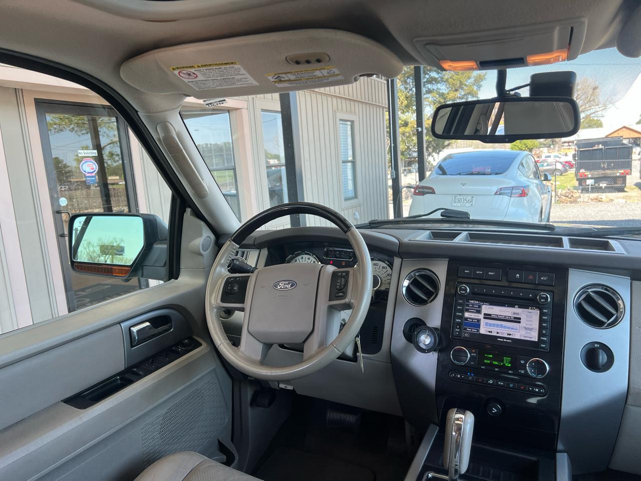 Ford Expedition  2011