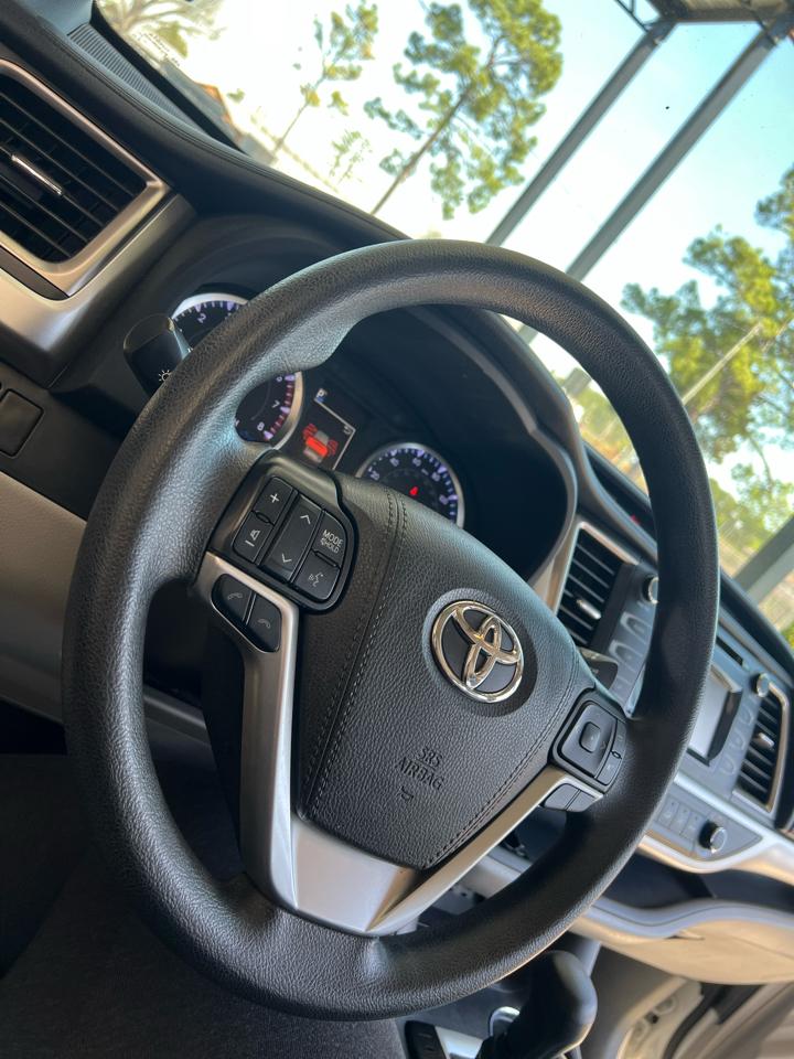 Toyota Highlander  2019
