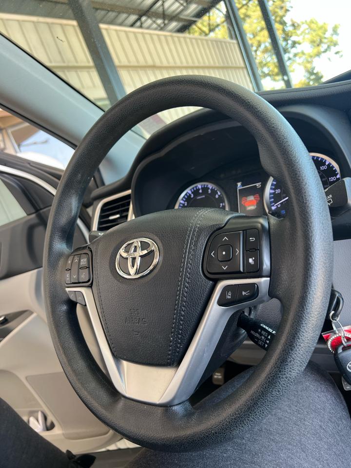 Toyota Highlander  2019