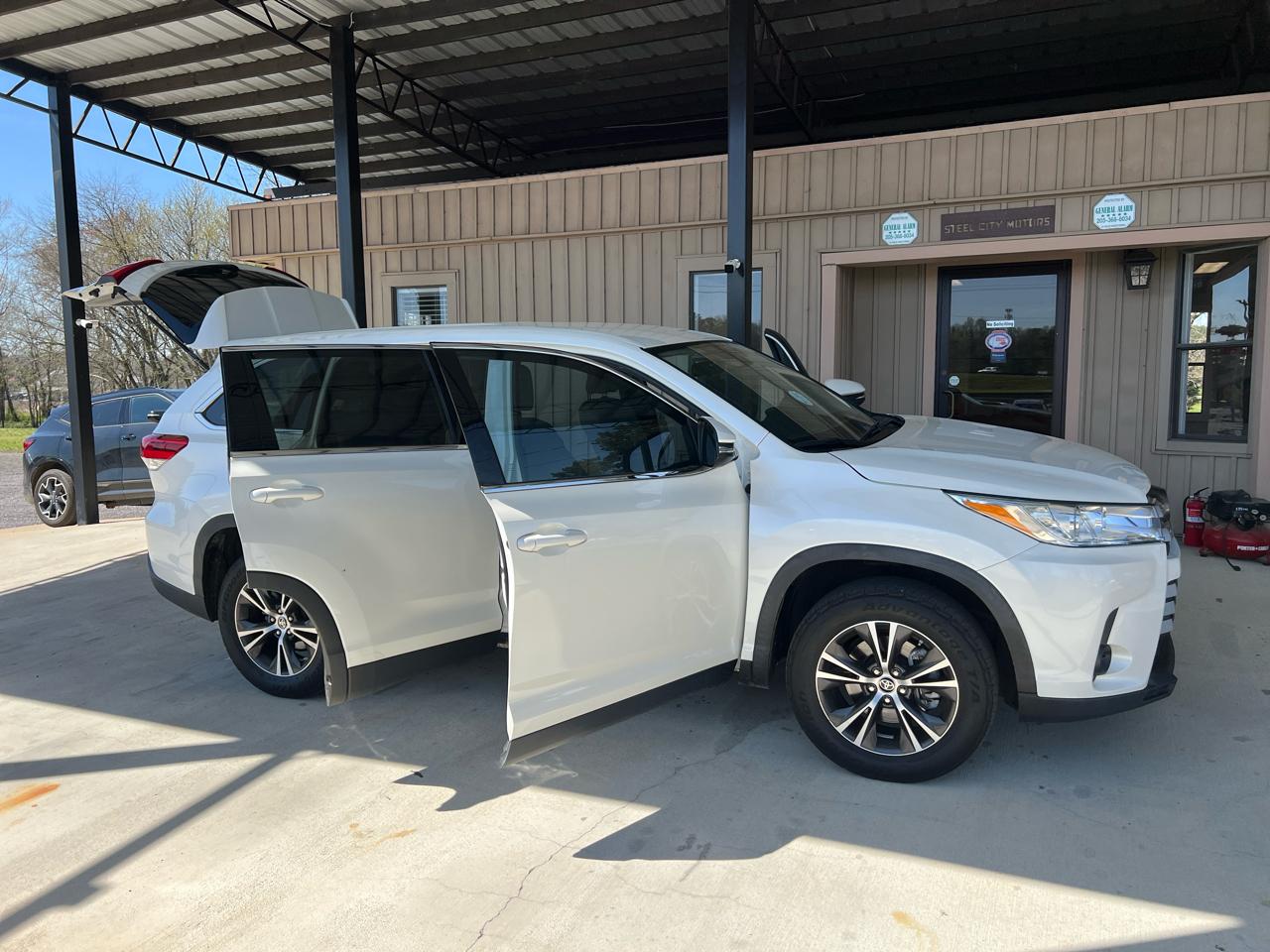 Toyota Highlander  2019