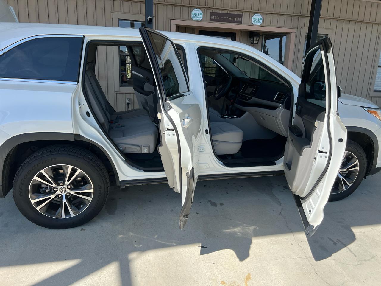 Toyota Highlander  2019