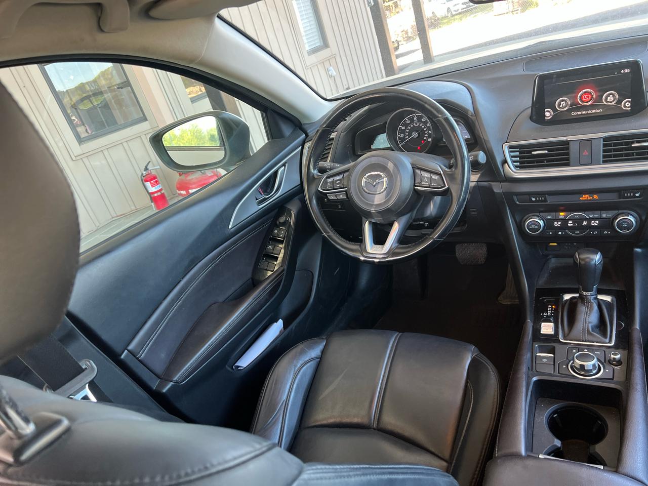 Mazda MAZDA3  2018