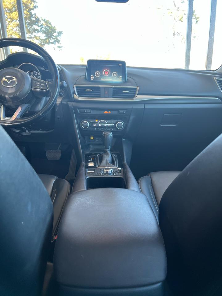 Mazda MAZDA3  2018