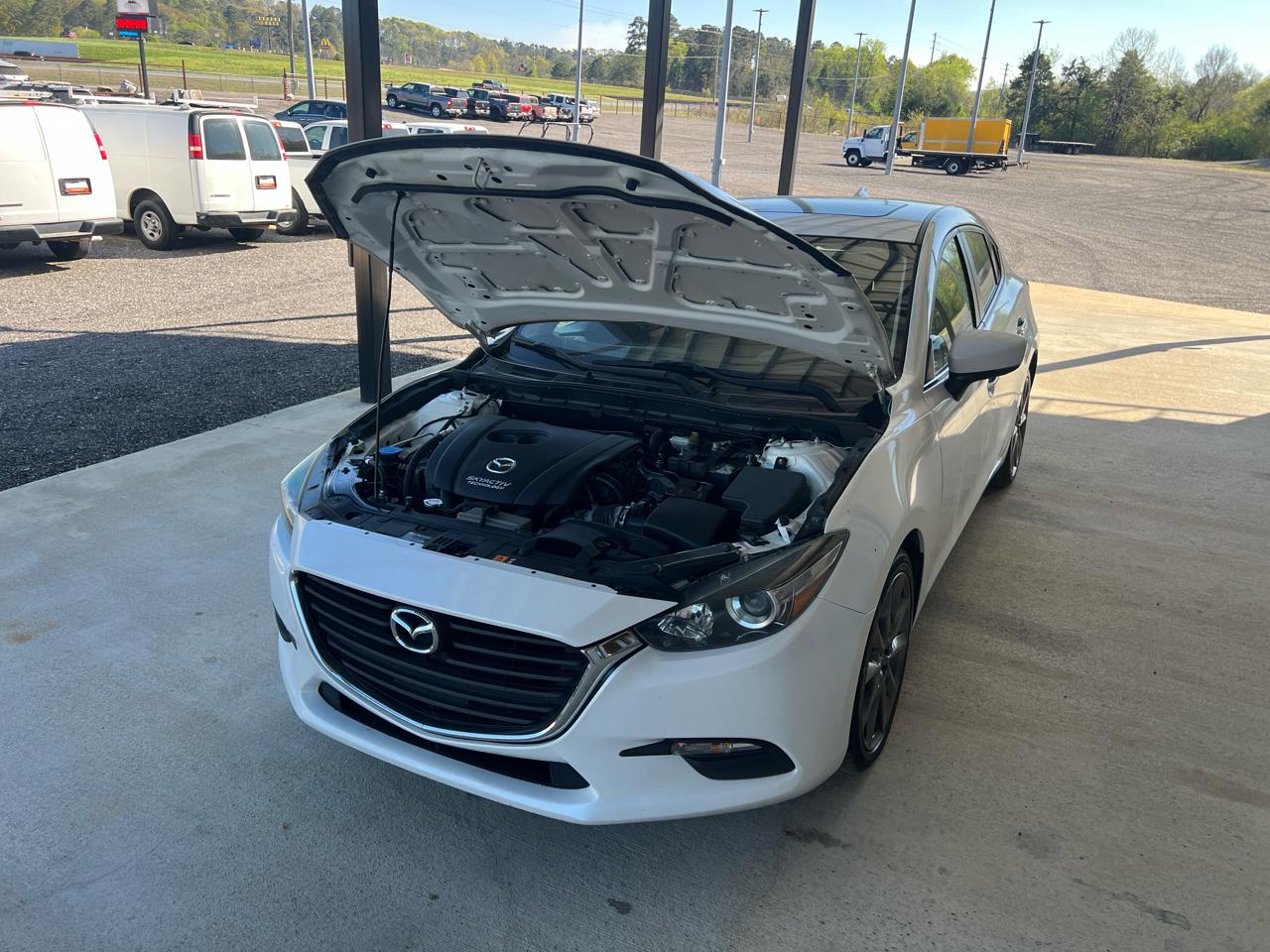 Mazda MAZDA3  2018