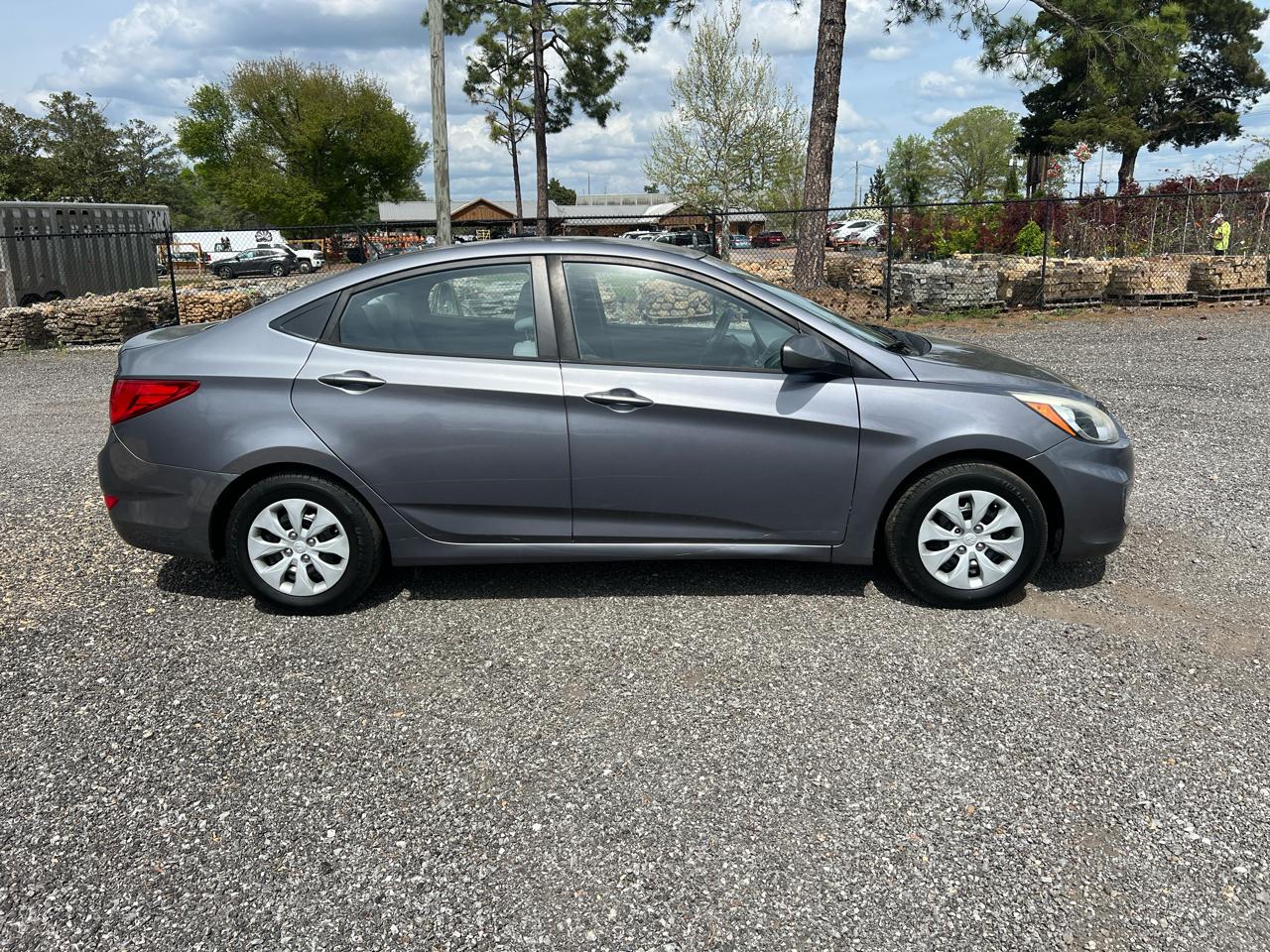 Hyundai Accent  2016