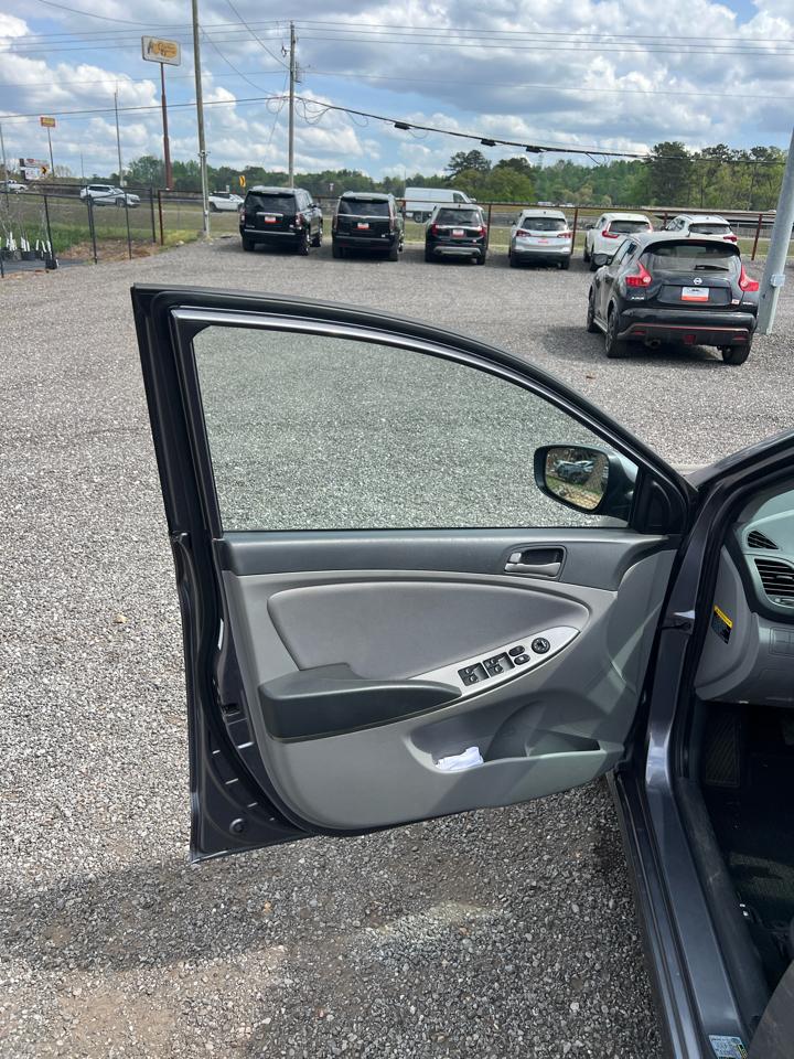 Hyundai Accent  2016