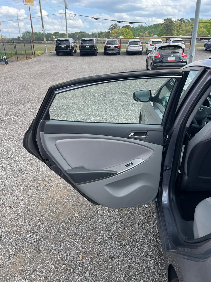 Hyundai Accent  2016