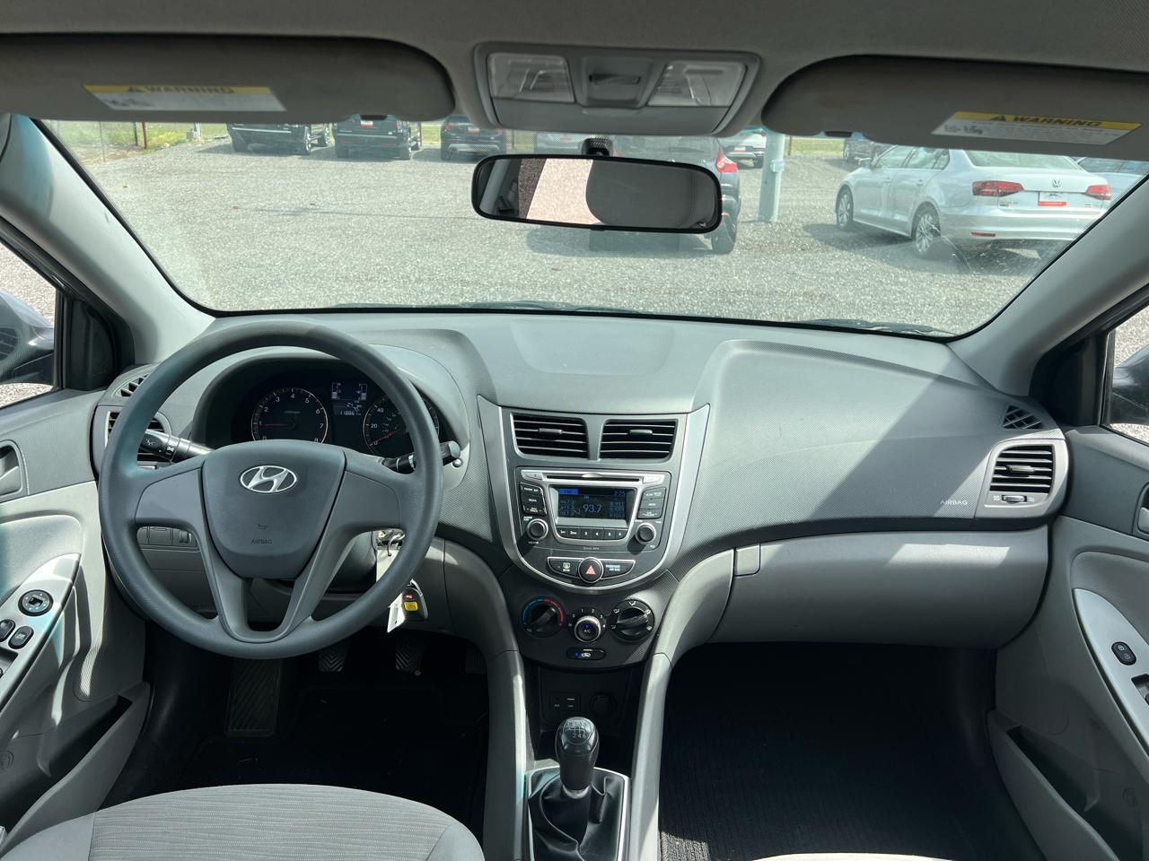 Hyundai Accent  2016