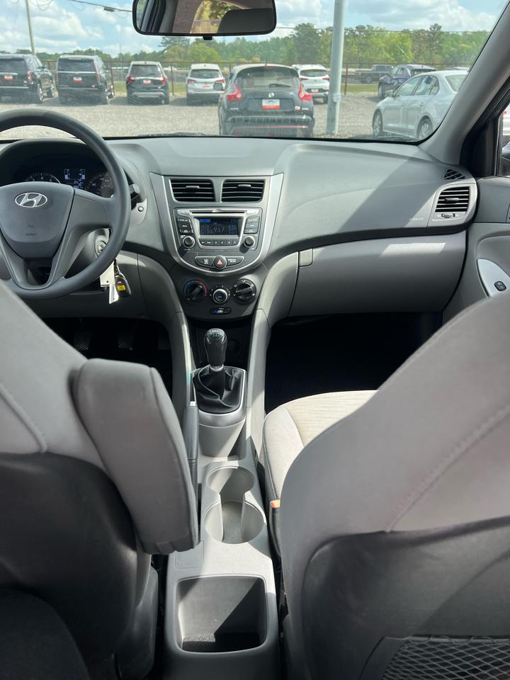 Hyundai Accent  2016