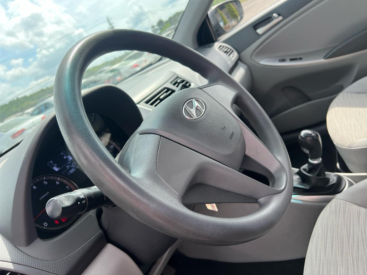 Hyundai Accent  2016