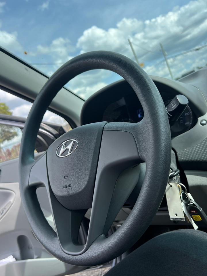 Hyundai Accent  2016