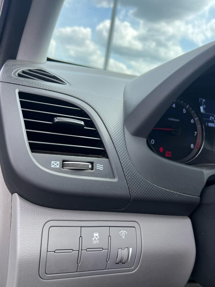 Hyundai Accent  2016