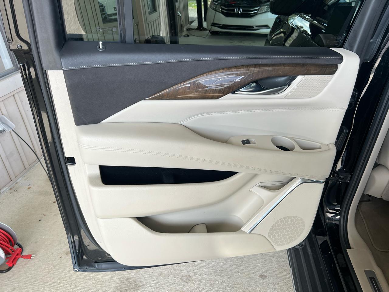 Cadillac Escalade  2018