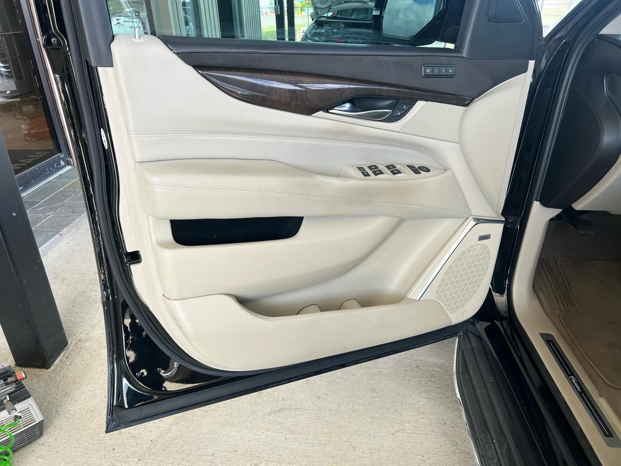 Cadillac Escalade  2018