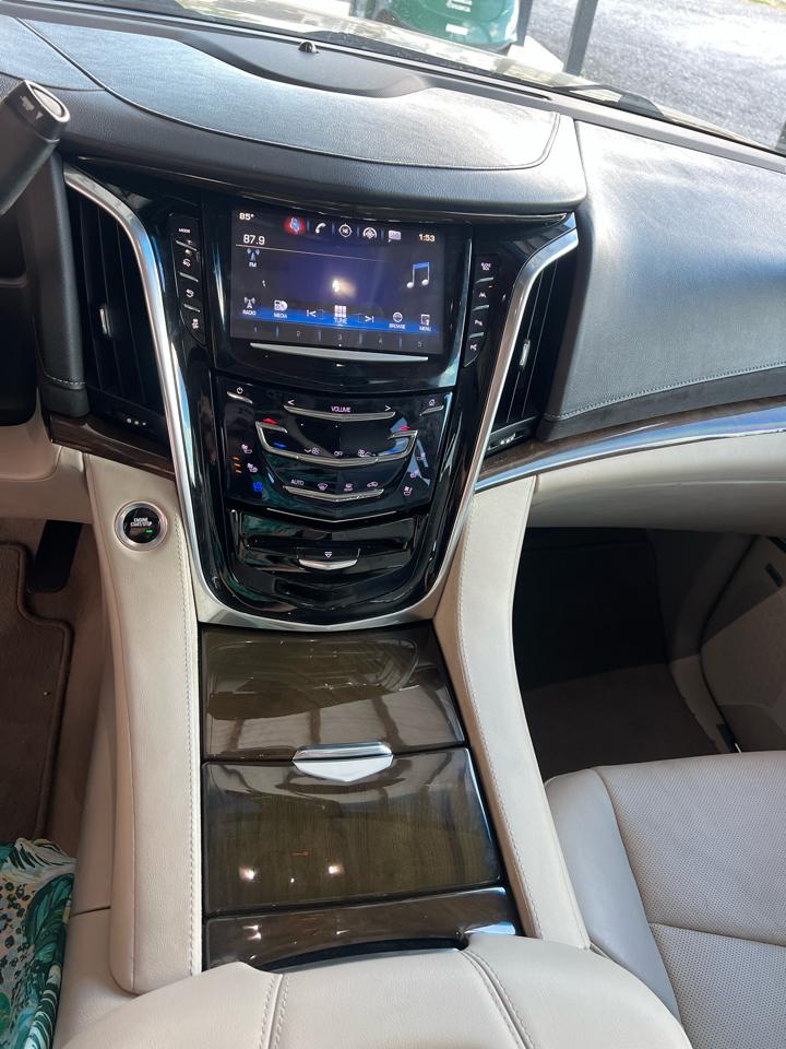 Cadillac Escalade  2018