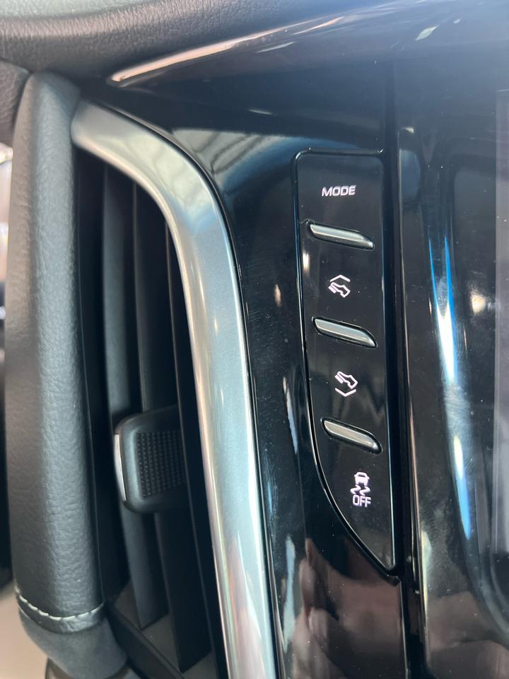 Cadillac Escalade  2018