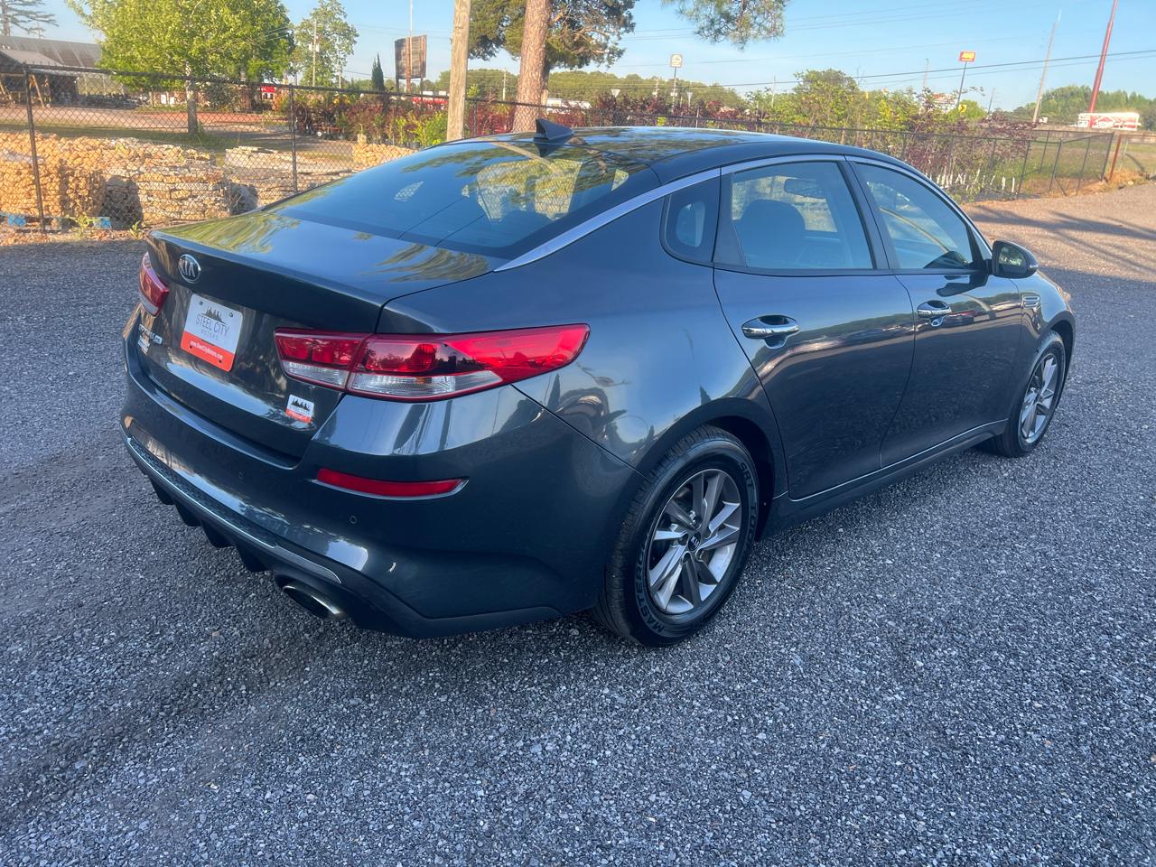 Kia Optima  2020