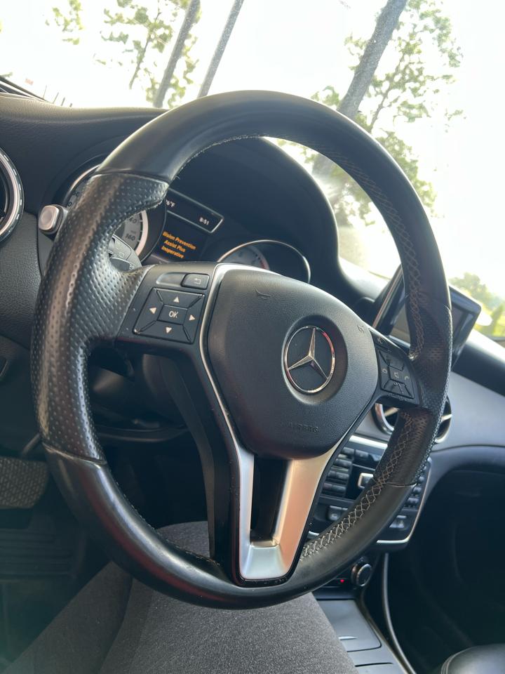 Mercedes-Benz GLA-Class  2015