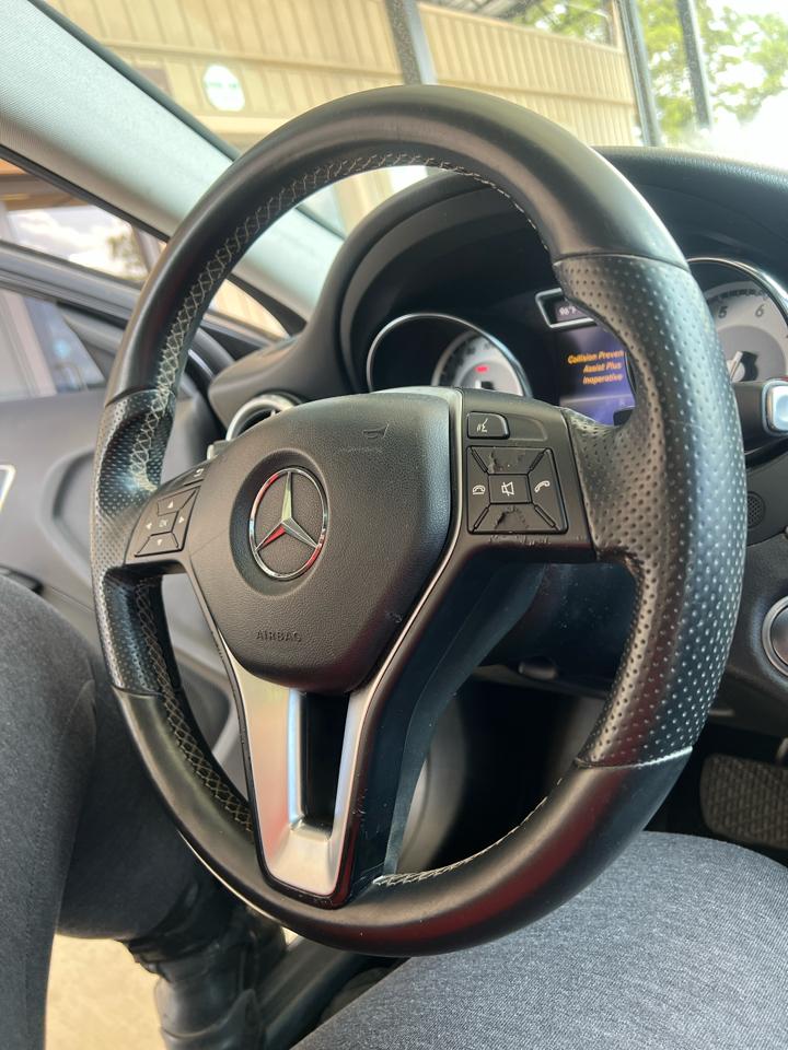 Mercedes-Benz GLA-Class  2015