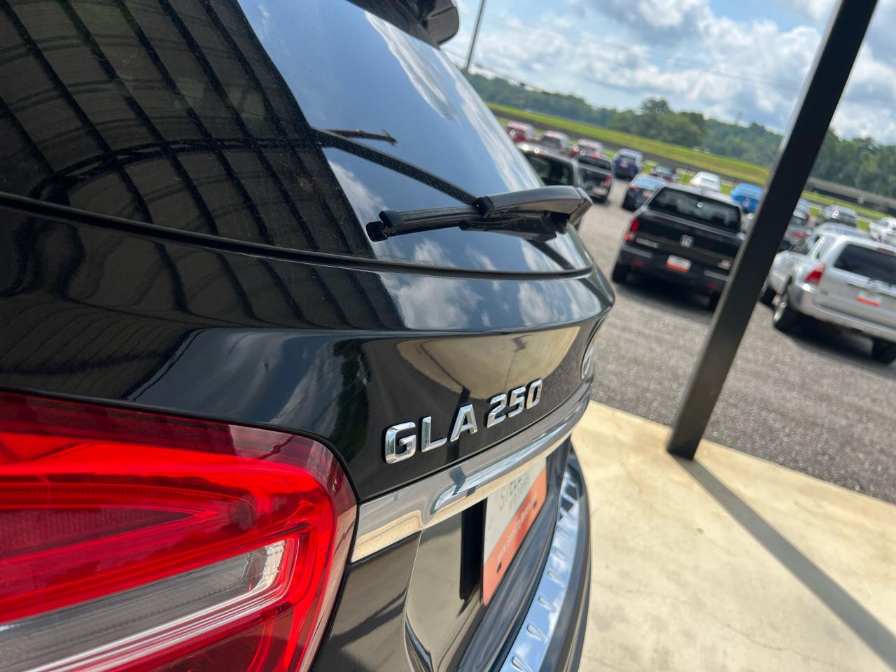 Mercedes-Benz GLA-Class  2015