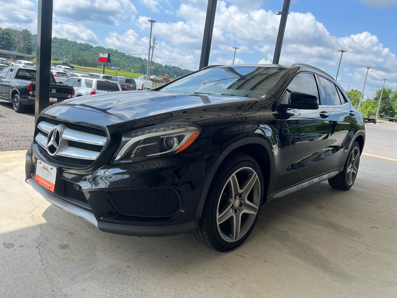 Mercedes-Benz GLA-Class  2015