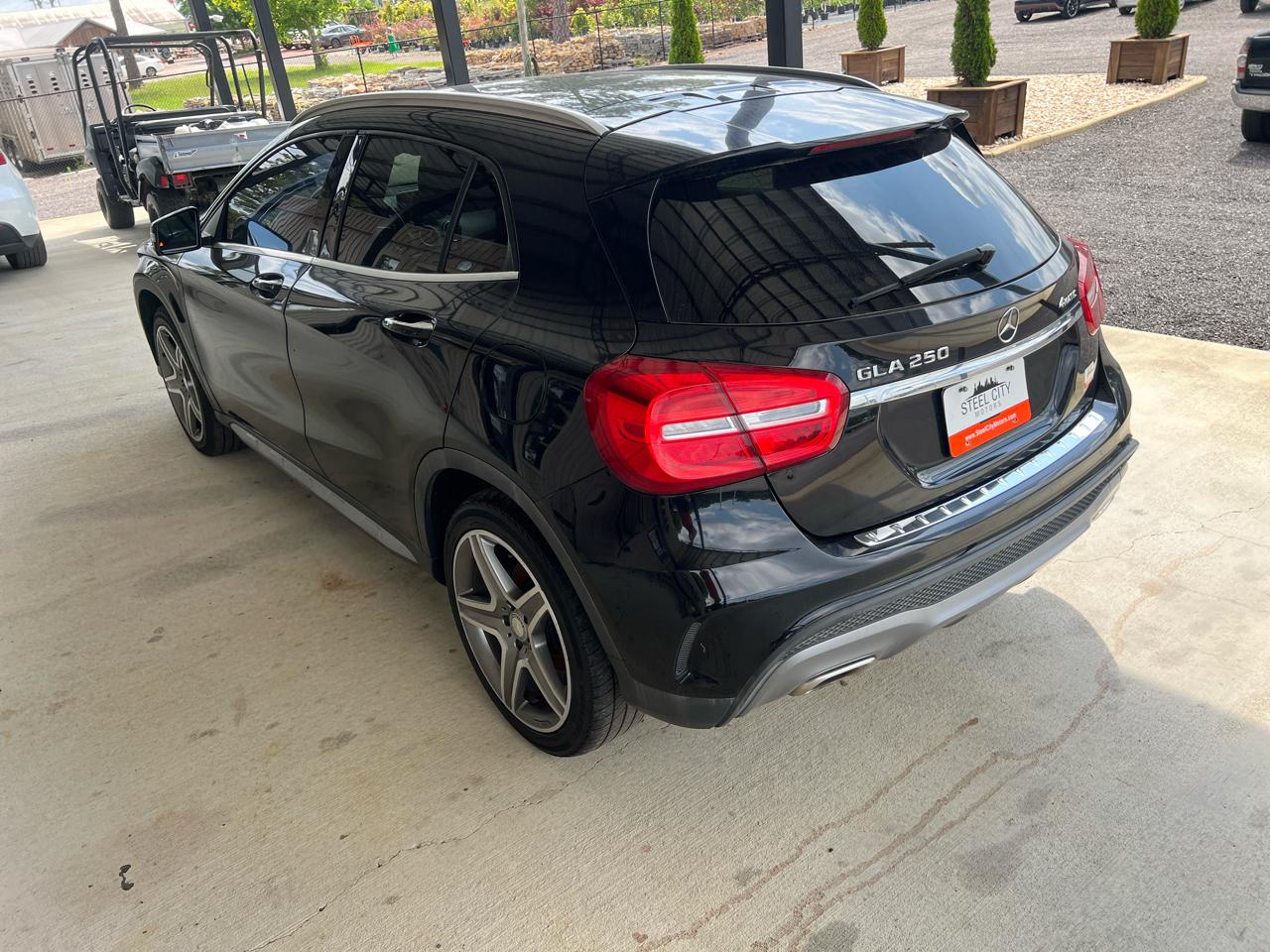 Mercedes-Benz GLA-Class  2015