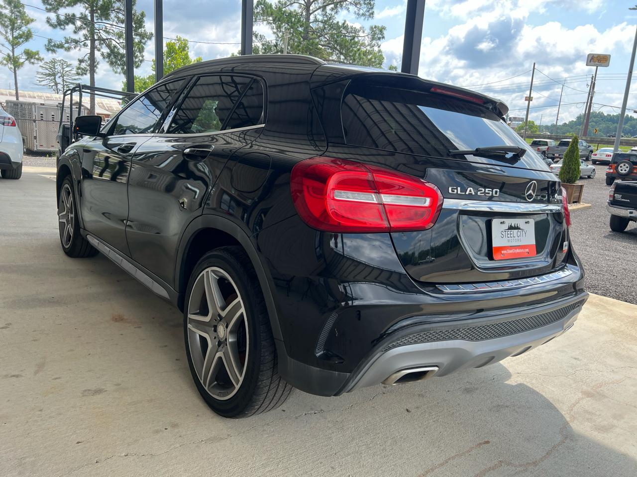 Mercedes-Benz GLA-Class  2015