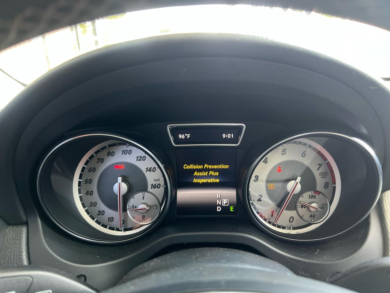 Mercedes-Benz GLA-Class  2015