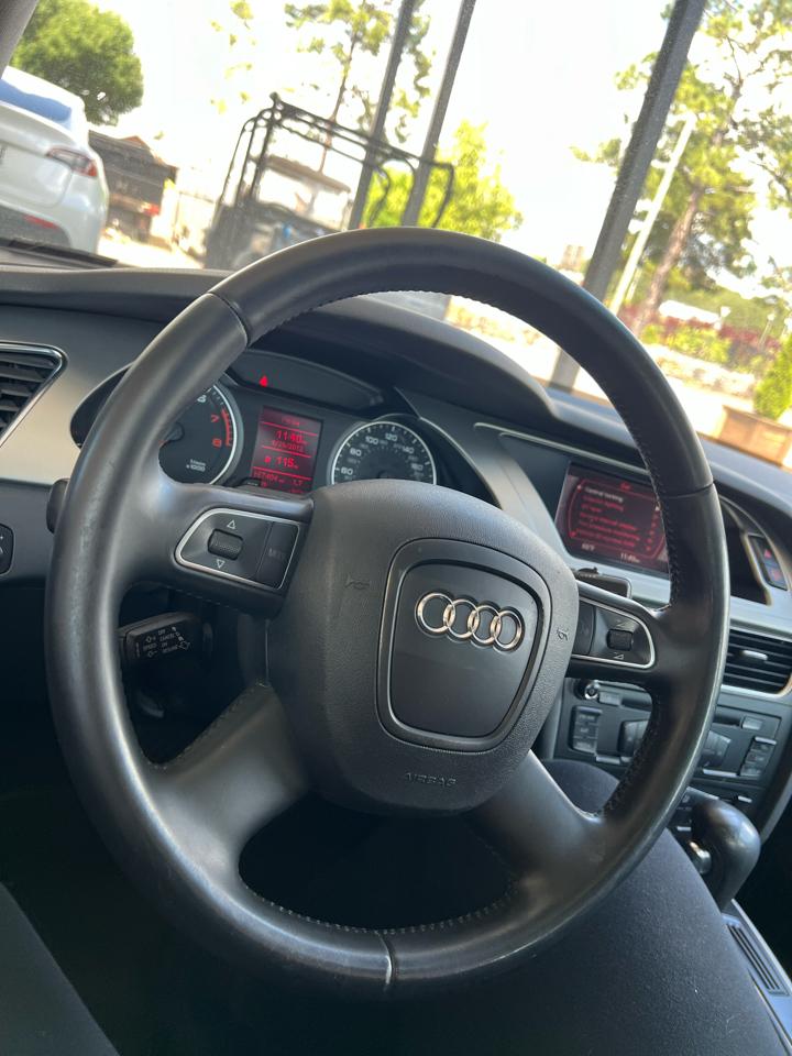 Audi A4  2011