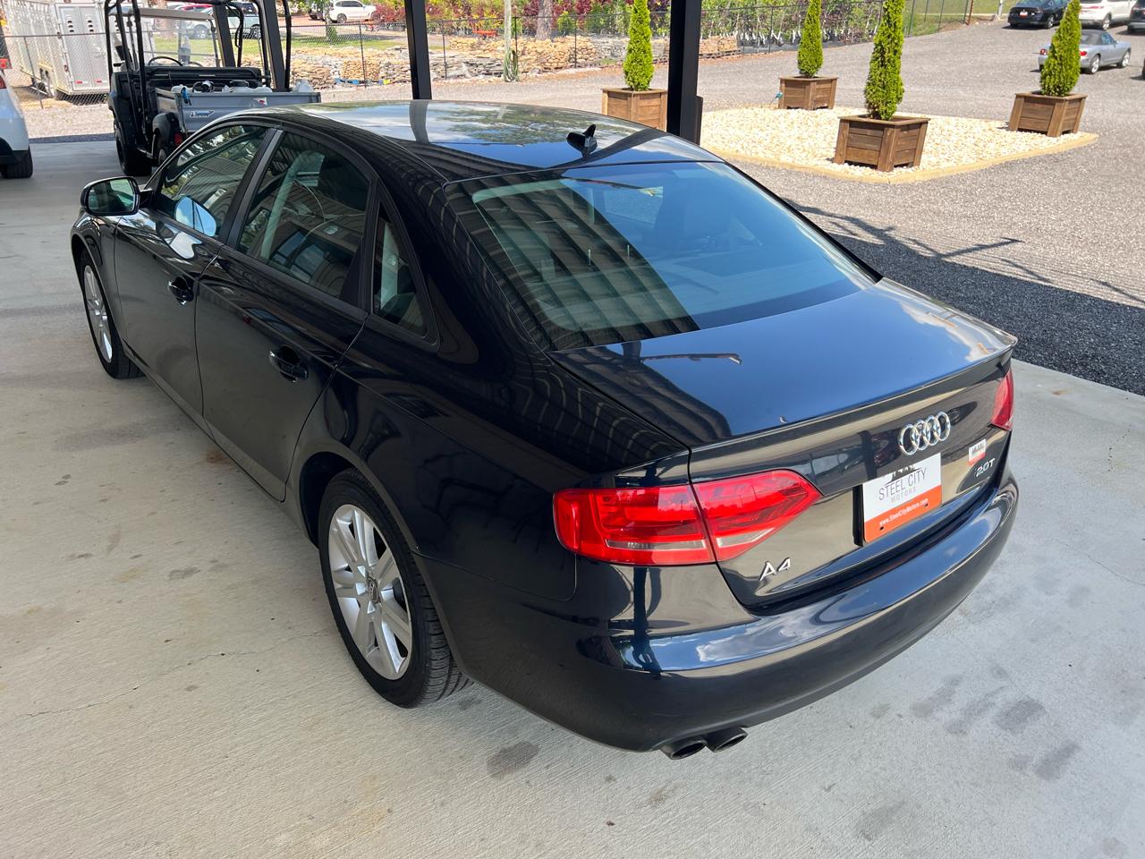 Audi A4  2011