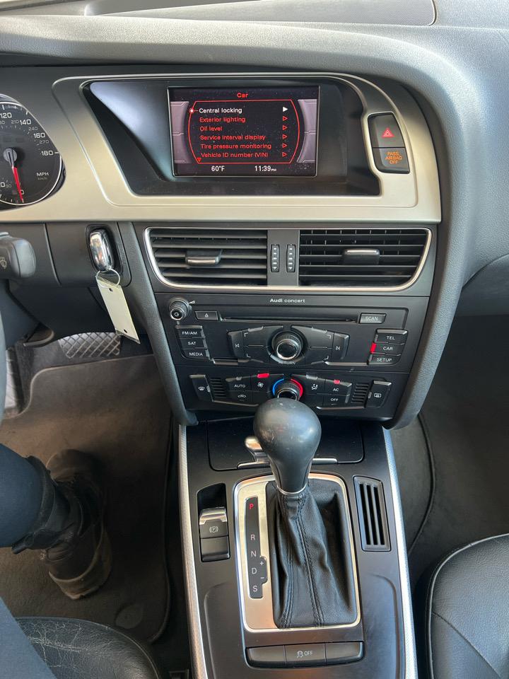 Audi A4  2011
