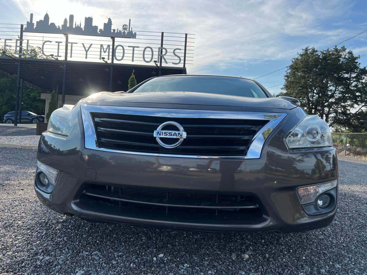 Nissan Altima  2013