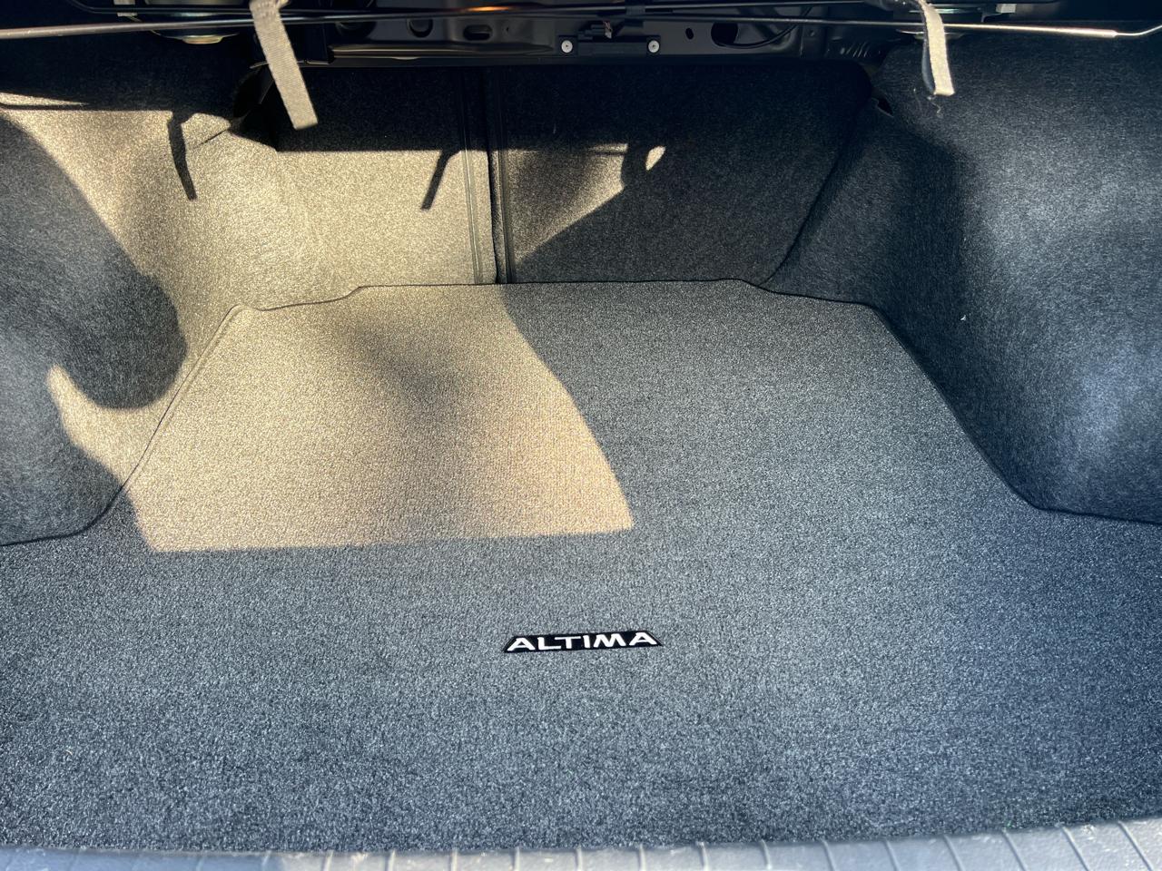 Nissan Altima  2013