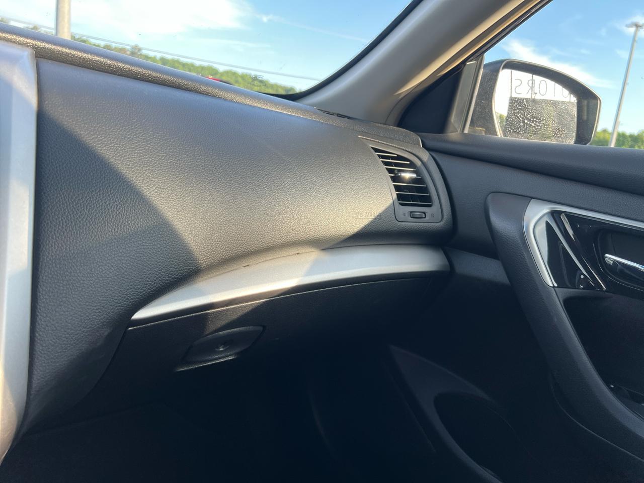 Nissan Altima  2013