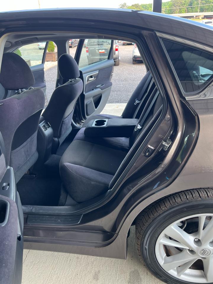 Nissan Altima  2013
