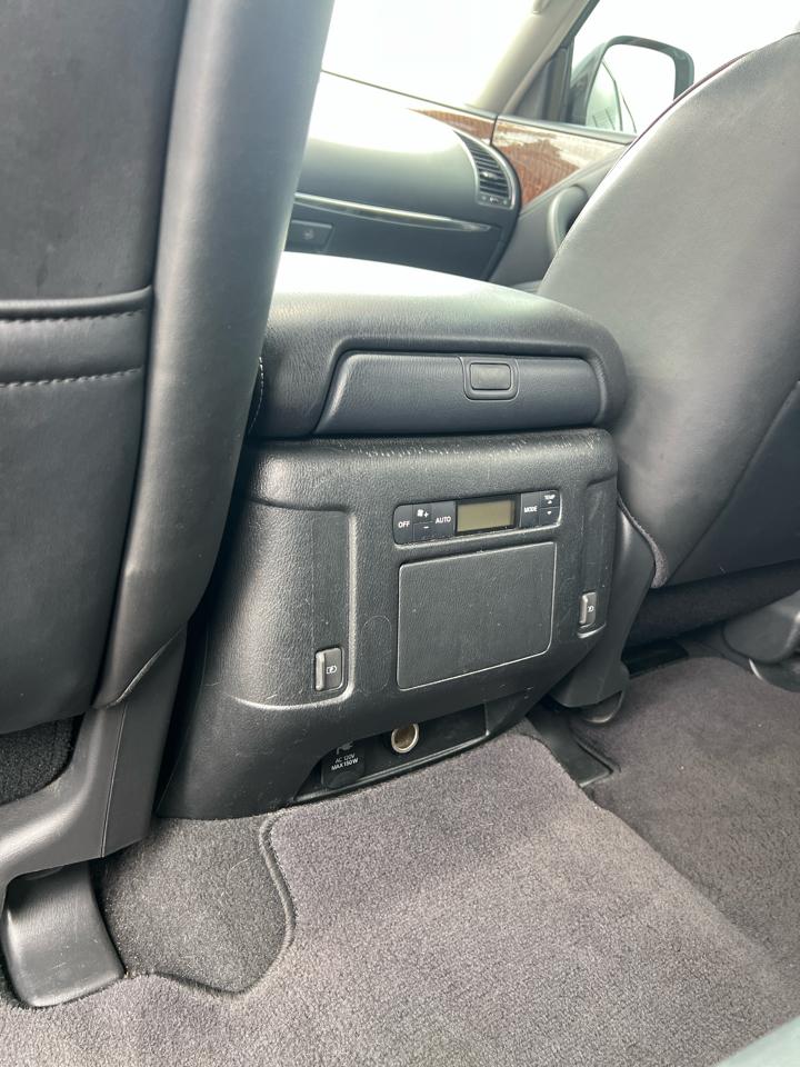 Nissan Armada Platinum 2018