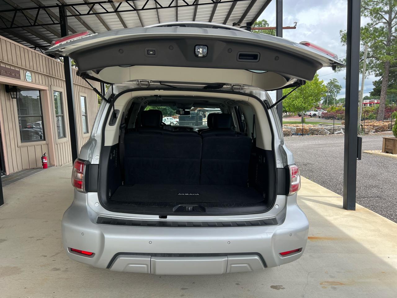 Nissan Armada Platinum 2018