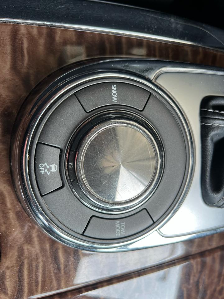 Nissan Armada Platinum 2018