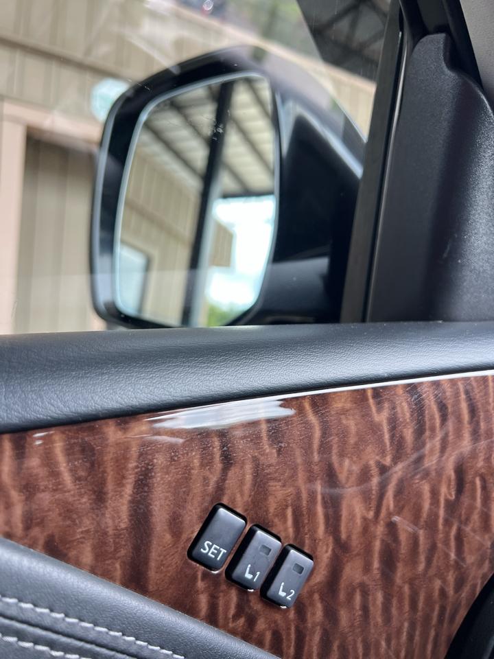 Nissan Armada Platinum 2018