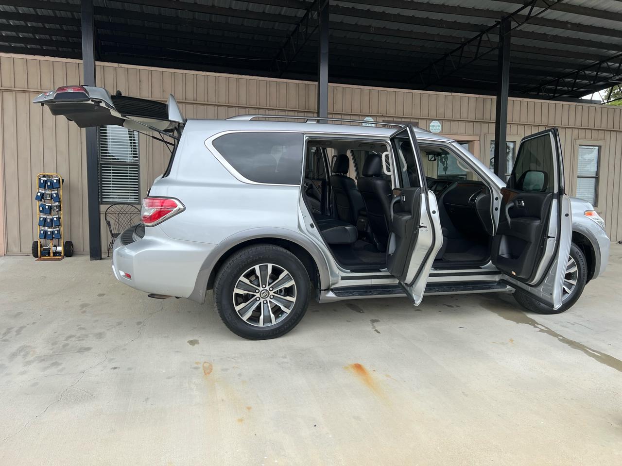 Nissan Armada Platinum 2018