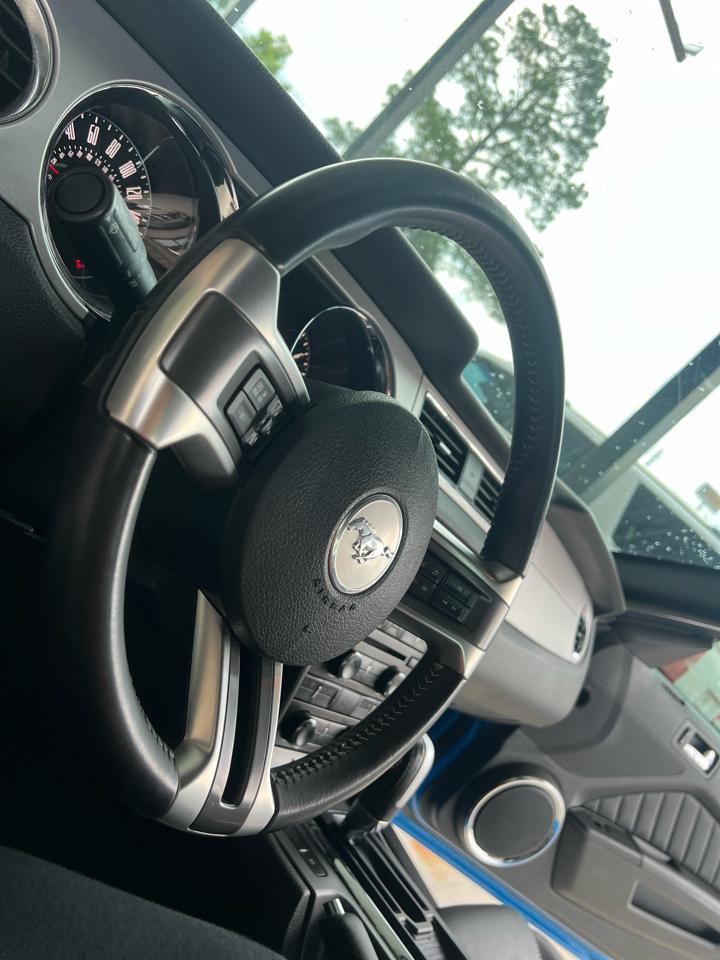 Ford Mustang V6 Premium 2014