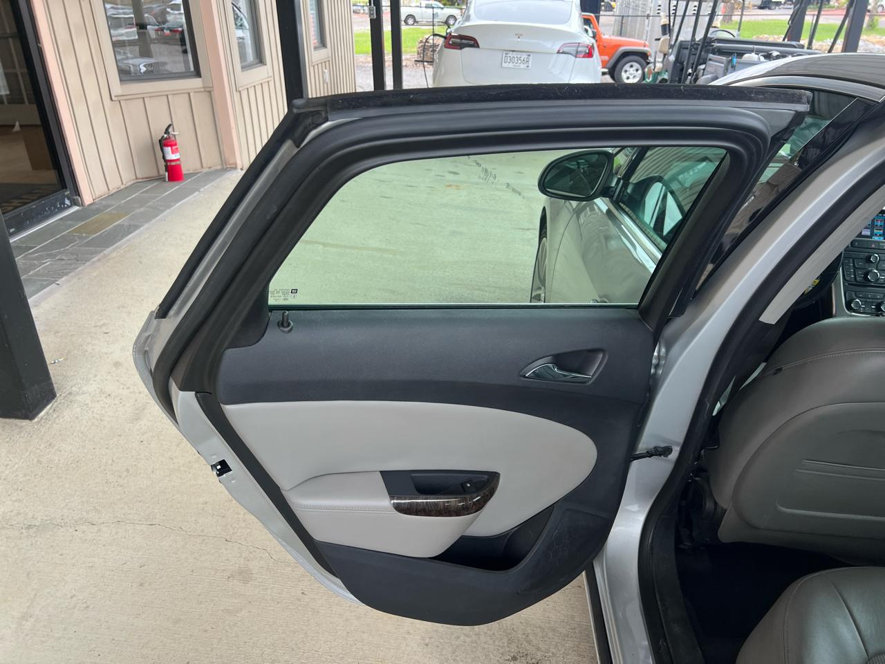 Buick Verano  2012