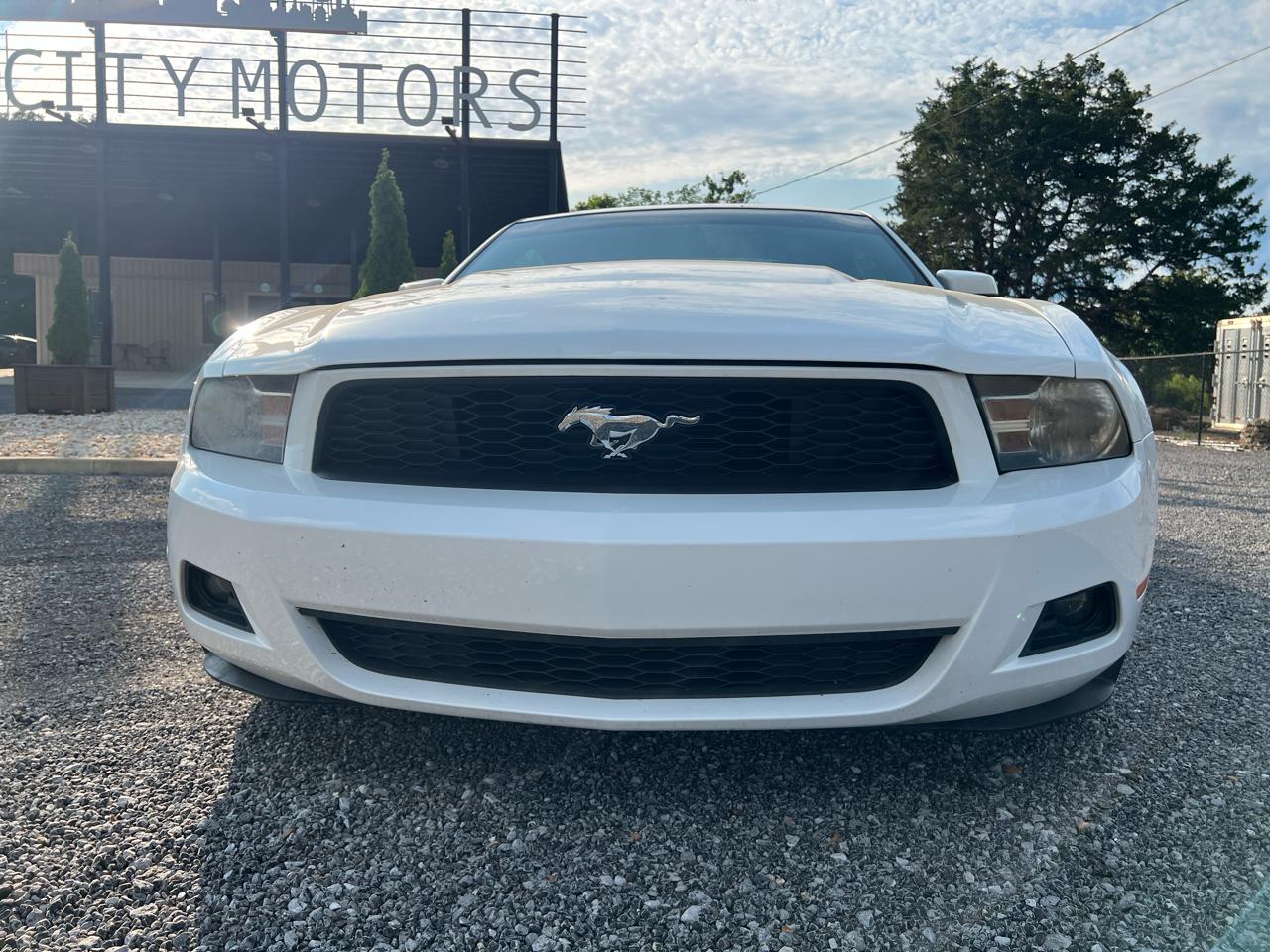 Ford Mustang  2010