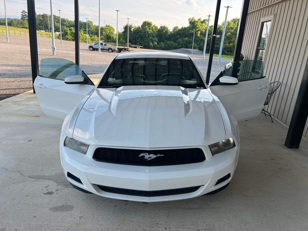 Ford Mustang  2010