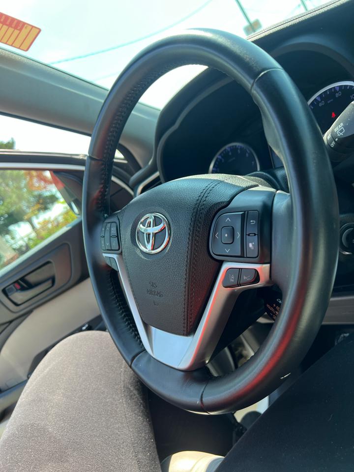 Toyota Highlander  2018