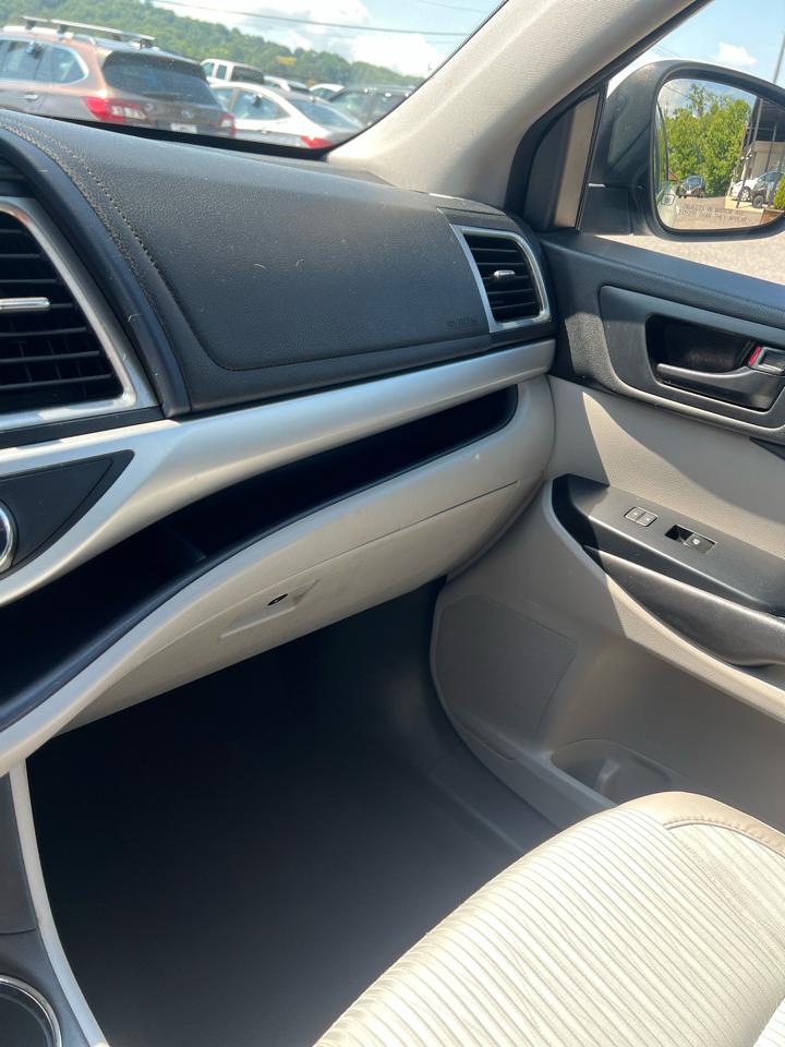 Toyota Highlander  2018