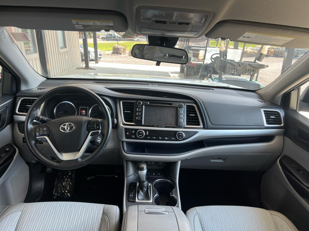 Toyota Highlander  2018