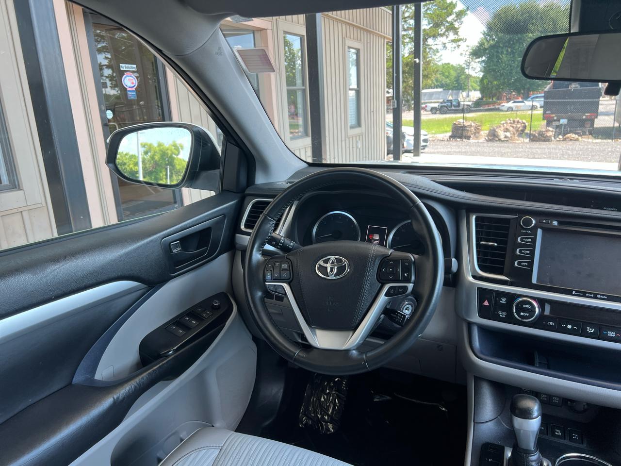 Toyota Highlander  2018