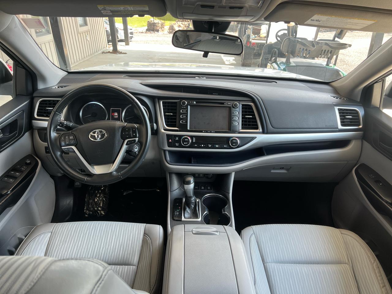 Toyota Highlander  2018